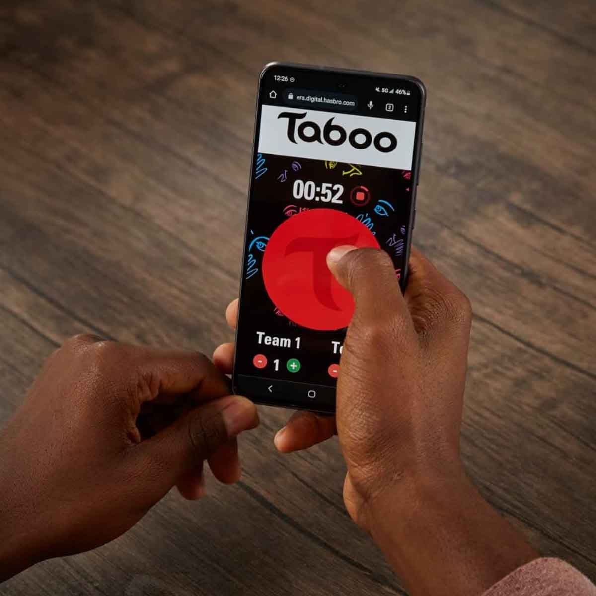 هاسبرو جيمينغ لعبة تبوو الكلاسيكية للجنسين، عمر 13+ سنة