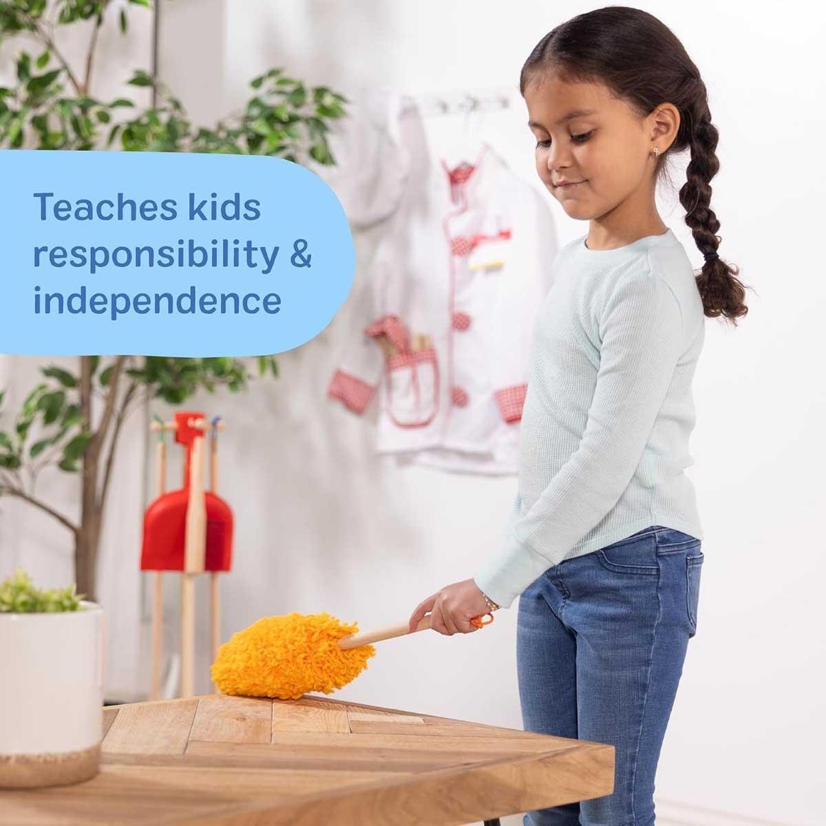 ميليسا آند دوغ مجموعة تنظيف لعب تمثيلي خشبية دست! سويب! موب! من 6 قطع للجنسين، 8-10 سنوات