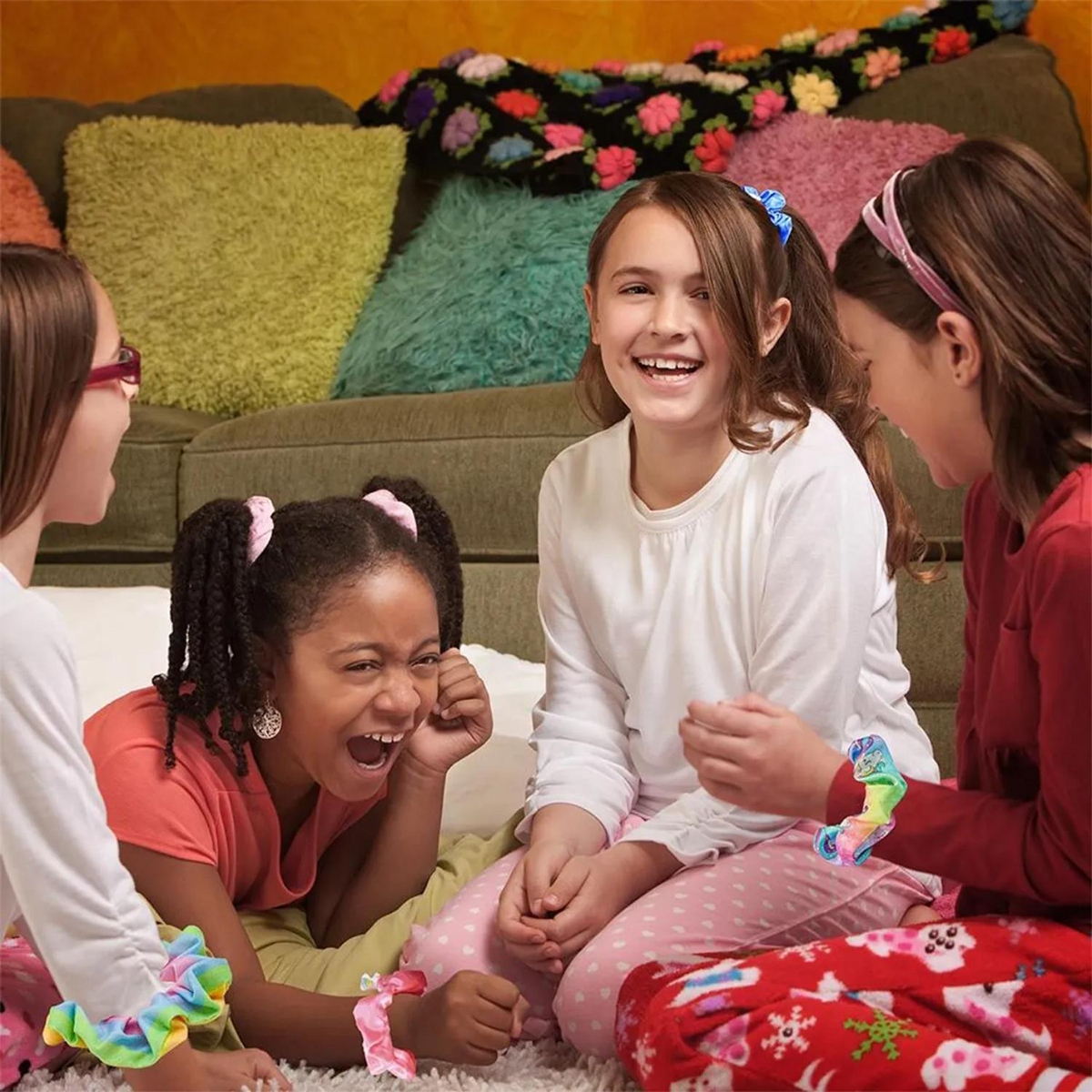 أكتيفيتي كينغز مجموعة سكرانشي لوم لصنع ربطات الشعر DIY للبنات من عمر 5 إلى 7 سنوات