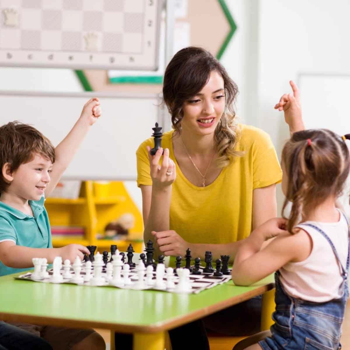 أنكيت تويز مجموعة لعبة الشطرنج للكبار + لغز من رافنسبورجر مع لغز سفاري بالأوتاد من ميليسا آند دوغ، للجنسين، 13+ سنة