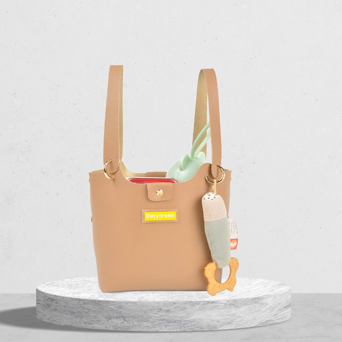 بيبي دريم حقيبة حفاضات جلدية بلون بيج للجنسين من عمر 13 سنة فما فوق