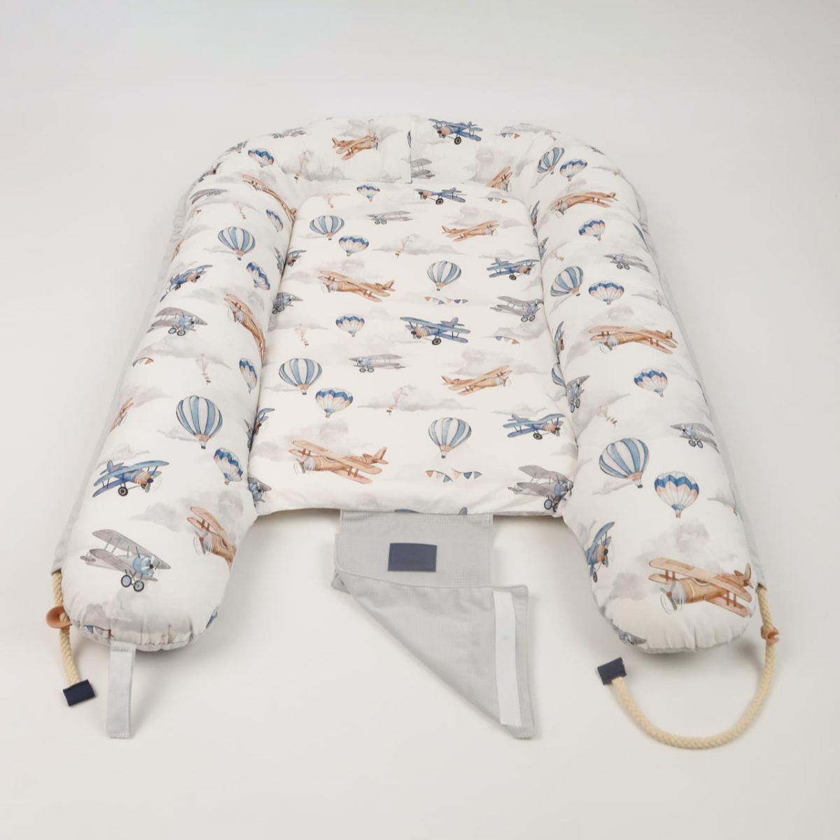 بيبي دريم سرير رمادي محمول مع وحدة نوم للأطفال من عمر 0 إلى 2 سنة