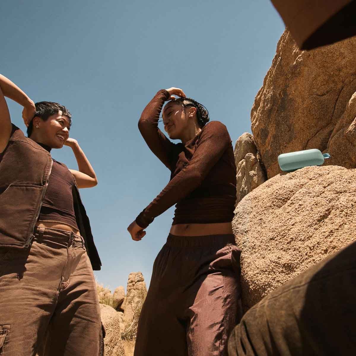 بوز ساوند لينك فليكس الجيل الثاني سماعة لاسلكية محمولة باللون الأسود