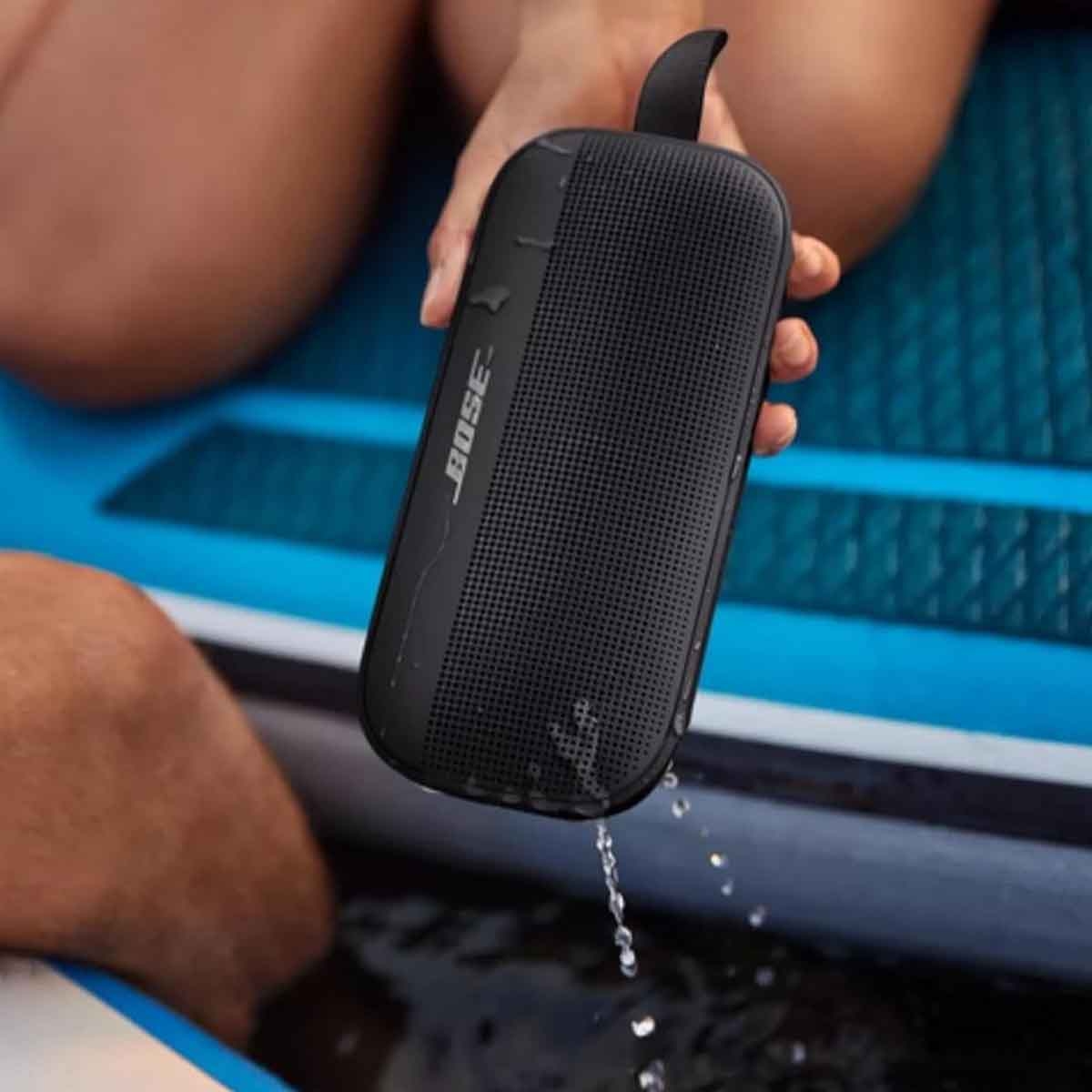 بوز ساوند لينك فليكس الجيل الثاني سماعة لاسلكية محمولة باللون الأسود