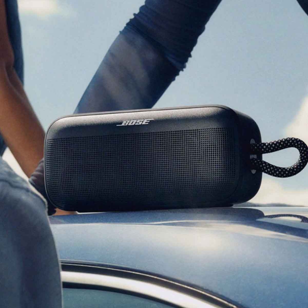 بوز ساوند لينك فليكس سماعة لاسلكية محمولة باللون الأسود