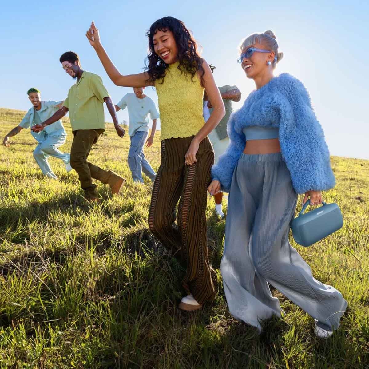 بوز ساوند لينك ماكس سماعة لاسلكية محمولة باللون الأسود