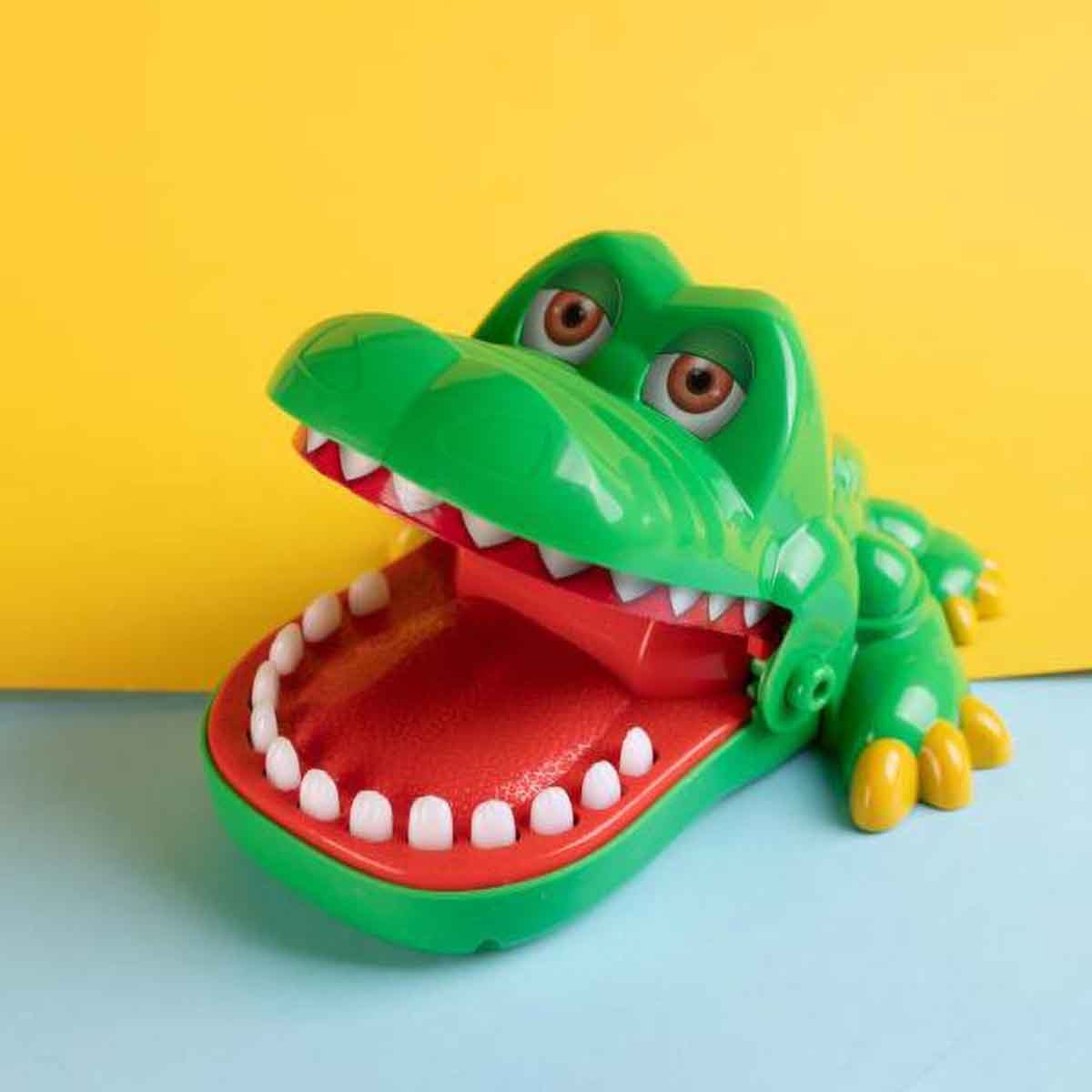 لعبة طبيب الأسنان التمساح لعض الأصابع – لعبة تفاعلية ممتعة، للجنسين، 3-4 سنوات