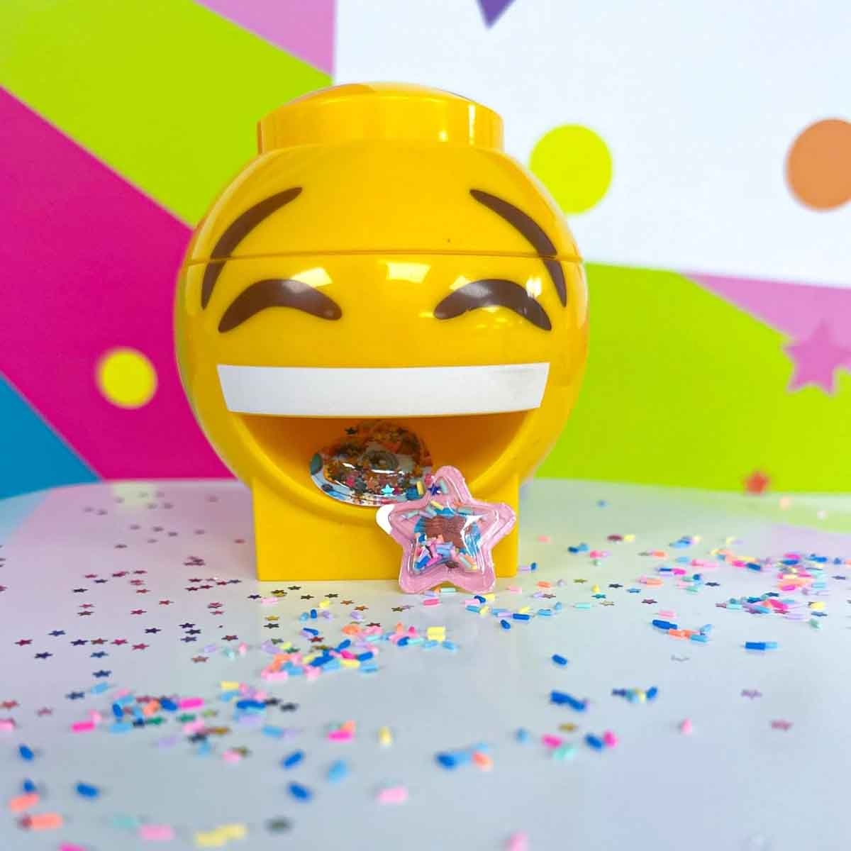 آيلي مجموعة صانعة ملصقات ثلاثية الأبعاد افعلها بنفسك مع طقم تجميل 2 في 1، بنات، 5-7 سنوات