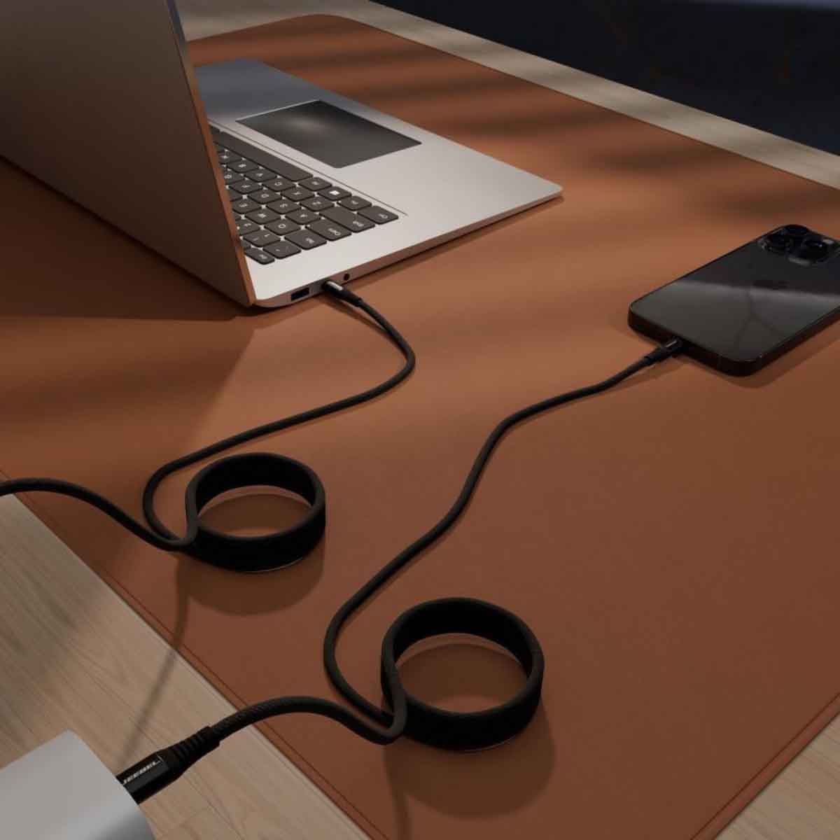 جيبل كابل شحن مغناطيسي USB-C إلى USB-C بقدرة 240 واط بطول 2 متر باللون الأسود