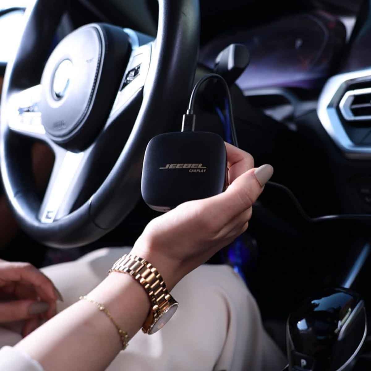 جيبل جهاز CarPlay بنظام أندرويد 13 مع 4 جيجابايت RAM و32 جيجابايت ROM باللون الأسود