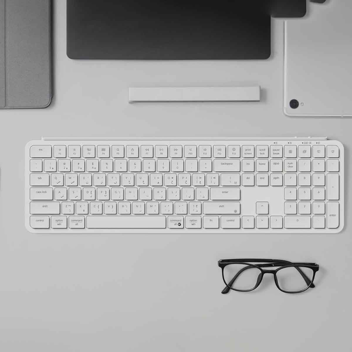 كايكرون B6 برو رمادي فضائي لوحة مفاتيح كاملة الحجم للألعاب لاسلكية فائقة النحافة بنظام ZMK مخصص