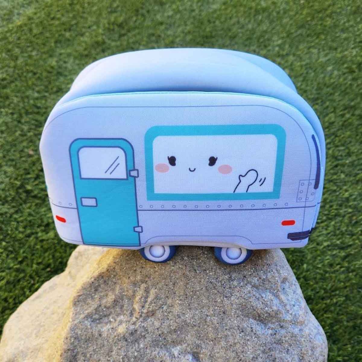 ميني مينز مجموعة دمية محشوة للتخييم مع حاويات للجنسين، 3-4 سنوات