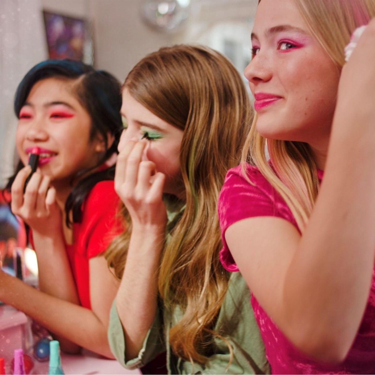 ميراكولوس مجموعة مكياج 10 في 1 لليدي باغ للبنات، 3-4 سنوات