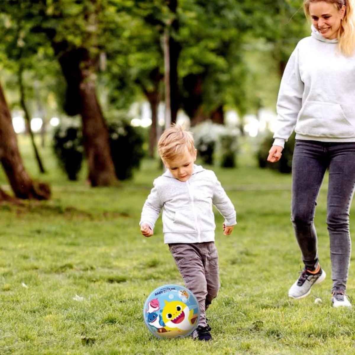 موندو كرة بي في سي بيبي شارك 9 انش بتصاميم متنوعة للجنسين، 3-4 سنوات