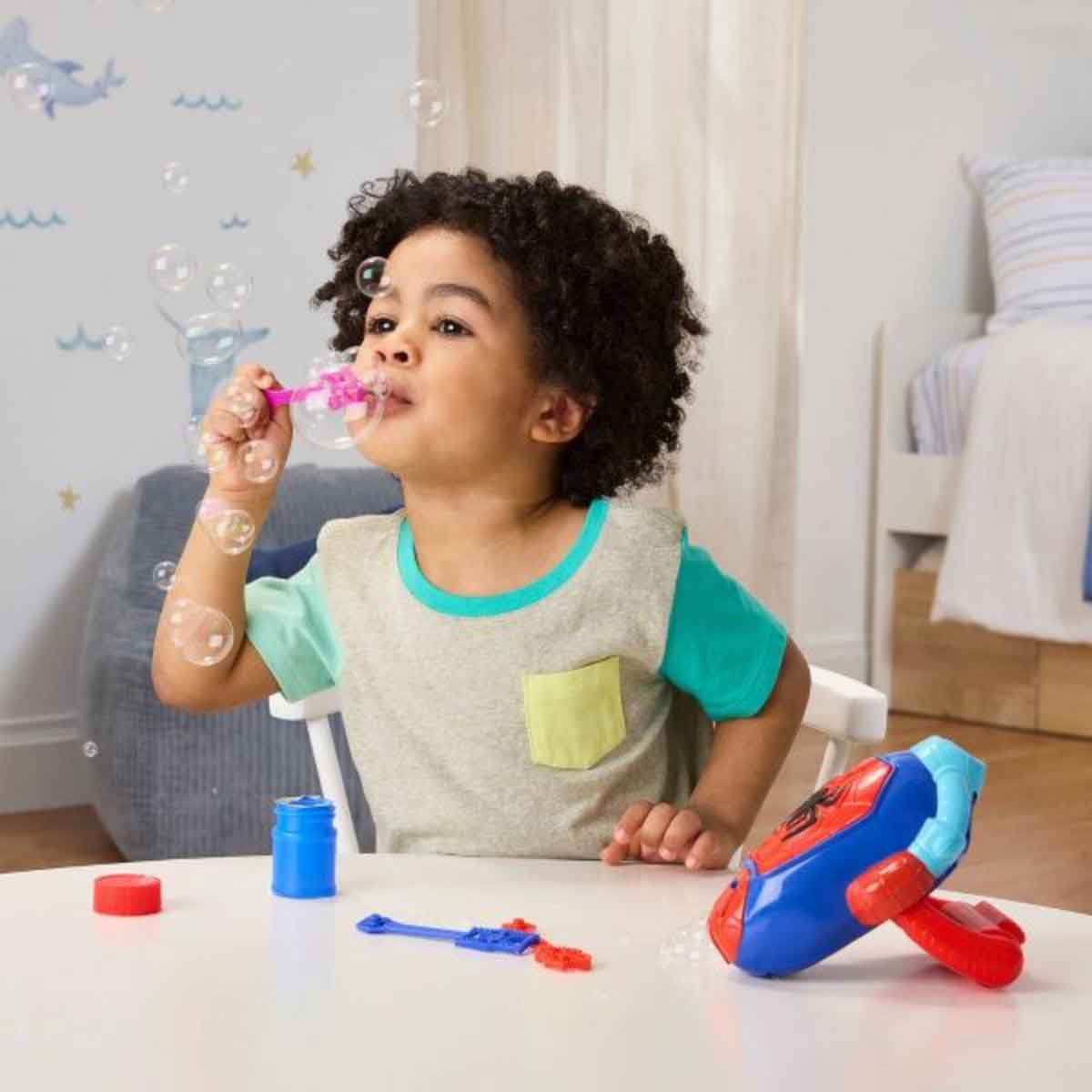 سبايدي وأصدقاؤه المدهشون الناسف فقاعات ماء للجنسين من عمر 3-4 سنوات