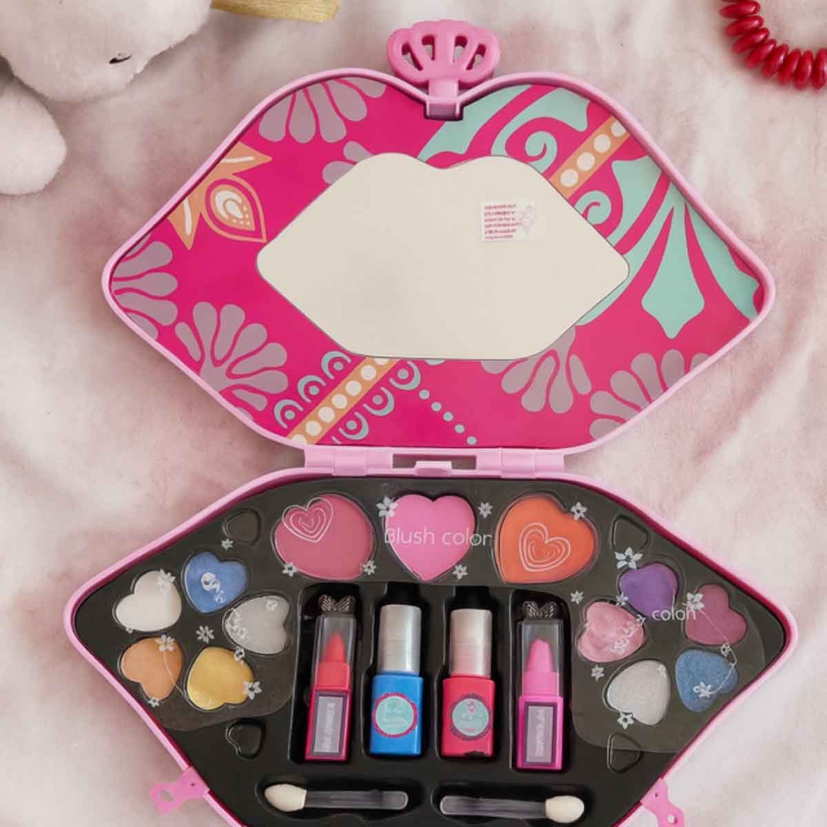 شش حقيبة مكياج على شكل شفة للفتيات عمر 5-7 سنوات