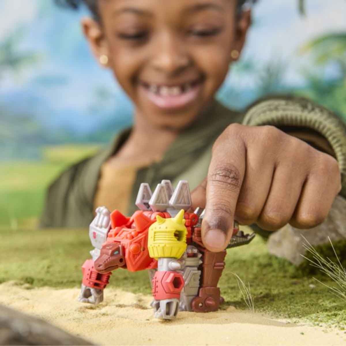 ترانسفورمرز سايبر وورلد شخصية دينوبوت سنارل سايبر تشينجرز للجنسين من عمر 3-4 سنوات