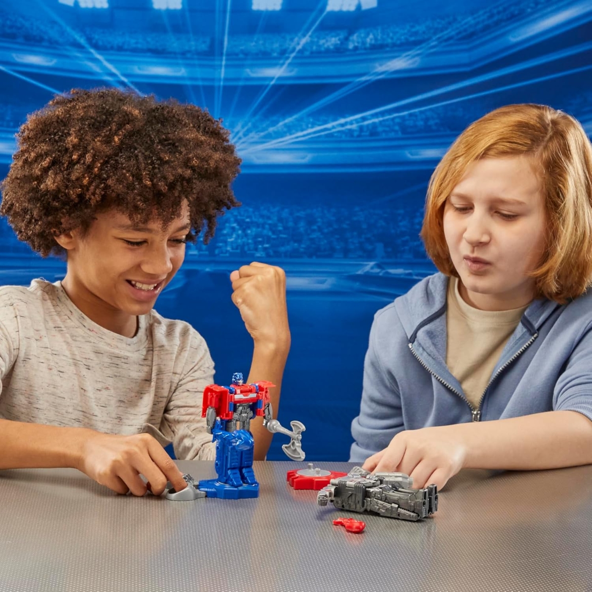 ترانسفورمرز ون دميتا قتال أوبتيموس برايم ضد ميجاترون 2 في 1 بحجم 4.5 إنش للجنسين، 5-7 سنوات، مجموعة من 2